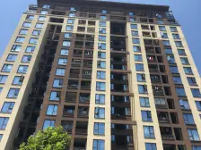 龙湖清水洋房 正规大三房双卫 朝小区中庭 位置安静