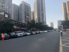 轻轨房,交通方便,小区环境优美