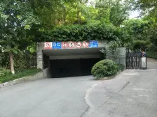 精装带大阳台,保持很好,可拧包入住,业主诚心卖