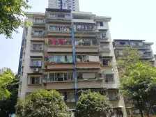 业主住家装修,家具家电齐全。看房方便