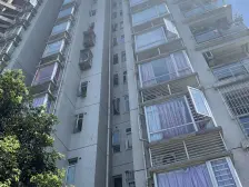 石桥铺双轻轨旁,精装三房朝中庭,换房急售,随时看房