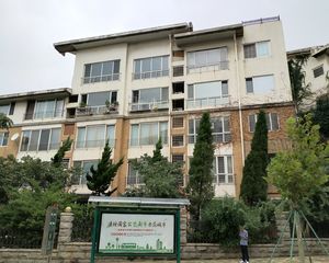 华丽山庄近市委海军广场三室二厅二卫明卫看房方便