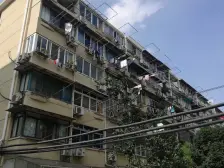 新上次顶楼一房,朝南采光好,满五