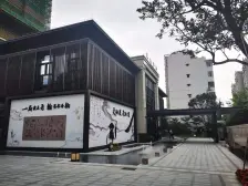 南北对流四房 泳池小区 地铁口 生活配套齐全