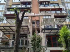 巴国城 同天绿岸五房370万