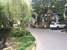 中城清竹苑联排边套,带三面花园,带产权车库和地下室