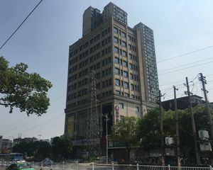 恒茂梦时代商圈,精装3房,赠送一个卧室,得房率高