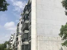 临港近地铁大三房带阁楼南北通透格局好