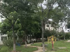 满五wei 一 户型方正 带装修 小区新 价格可谈