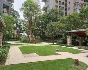 麓山国际半月湾3室2厅东西