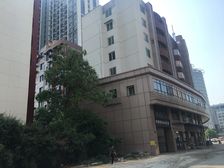 师大边上地铁一号线地铁口三房两厅,梦时代广场八一广场