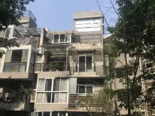 学府路 依林雅筑三房72万