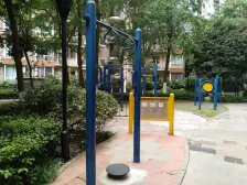 南坪商圈,精装四室,价格美丽,拎包入住