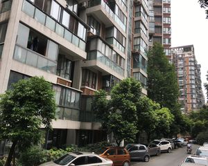 白鸽岛尚3室1厅西北