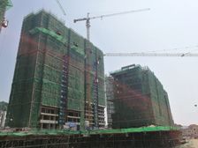 润达公园里毛坯别墅带车位和院子户型方正采光好