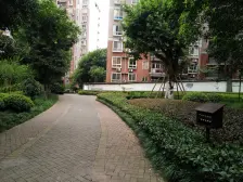 南坪东路阳光华庭 4房双卫 简装出售