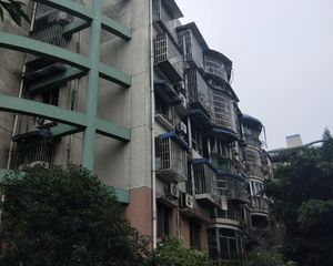 交大智能六期1室1厅东东南