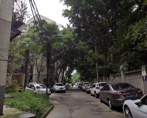 棕南正街9号2室1厅东南