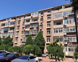 杜家坎小区满五年唯一,南北通透,