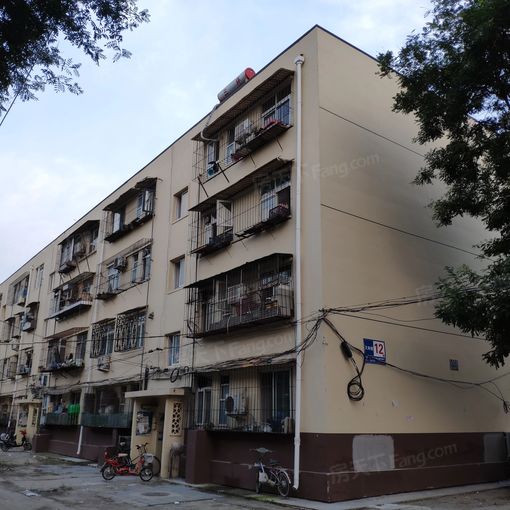 文南楼1室1厅1卫南朝向1000.00元/月出租