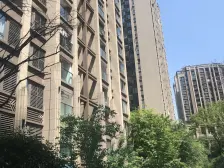 观音桥 保利江上明珠馨园四房165万