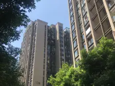 观音桥 保利江上明珠馨园四房140万