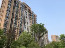 精装修复式,小区第二排中间位置,业主诚意出售