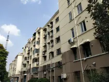 新降价大一房 满五年 非顶楼!