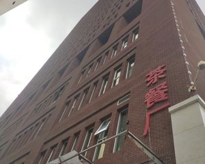 满小电梯房,重新精装,业主诚信出售空户