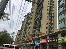 恒大名都南北通透四室两卫户型中间楼层看房方便