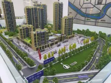 次新小区,4室2厅3卫毛坯房,出门就是海关地铁口。