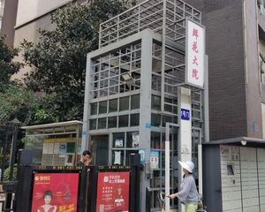 鲜花大院3室2厅西南