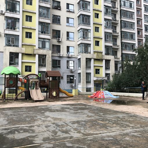 中财雅典城2室1厅1卫南北朝向2600.00元/月出租