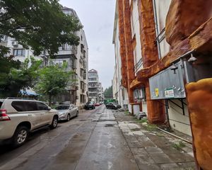 西潞南大街小区 2室1厅 南 北
