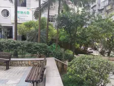 环境安静 楼层适中 交通便利 生活方便。