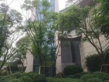 万科的大平层 安静居家可看江 前后双花园