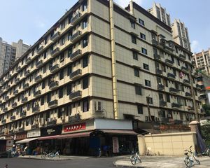 甲壳特区1室0厅南
