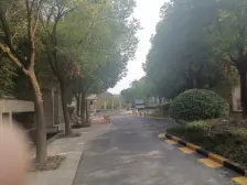 丽湾域精装两房 中间楼层 房东诚心出售