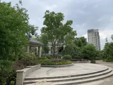 四开间朝南,双阳台,中间楼层采光好,满两年省税