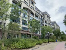 近地铁、洋房复式、密度低、得房率高