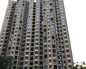 锦绣名邸3室1厅东边套诚心卖