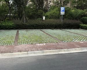 小区中间位置中间楼层清爽装修诚心出售大2房户型