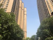 地铁口双气三房,人车分流,上学方便