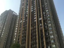 环境优美.出行方便.设施设备配套齐全