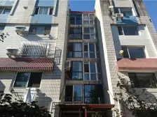 185平改成独立的两套房子 互补影响 精装修