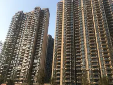 恒大华府(金碧华府) 南北通透,采光好 装修好,环镜优美 周边匹套完善,,出行方便