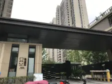 南北通,中区,精装修,保养好。