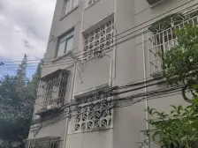 新出精装修三房、临12轨交、可拎包入住、看房方便 诚意出售