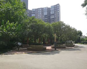 文星花园3室2厅西南