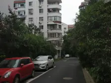 近轨交,三房均朝南,中楼层,业主诚心出售